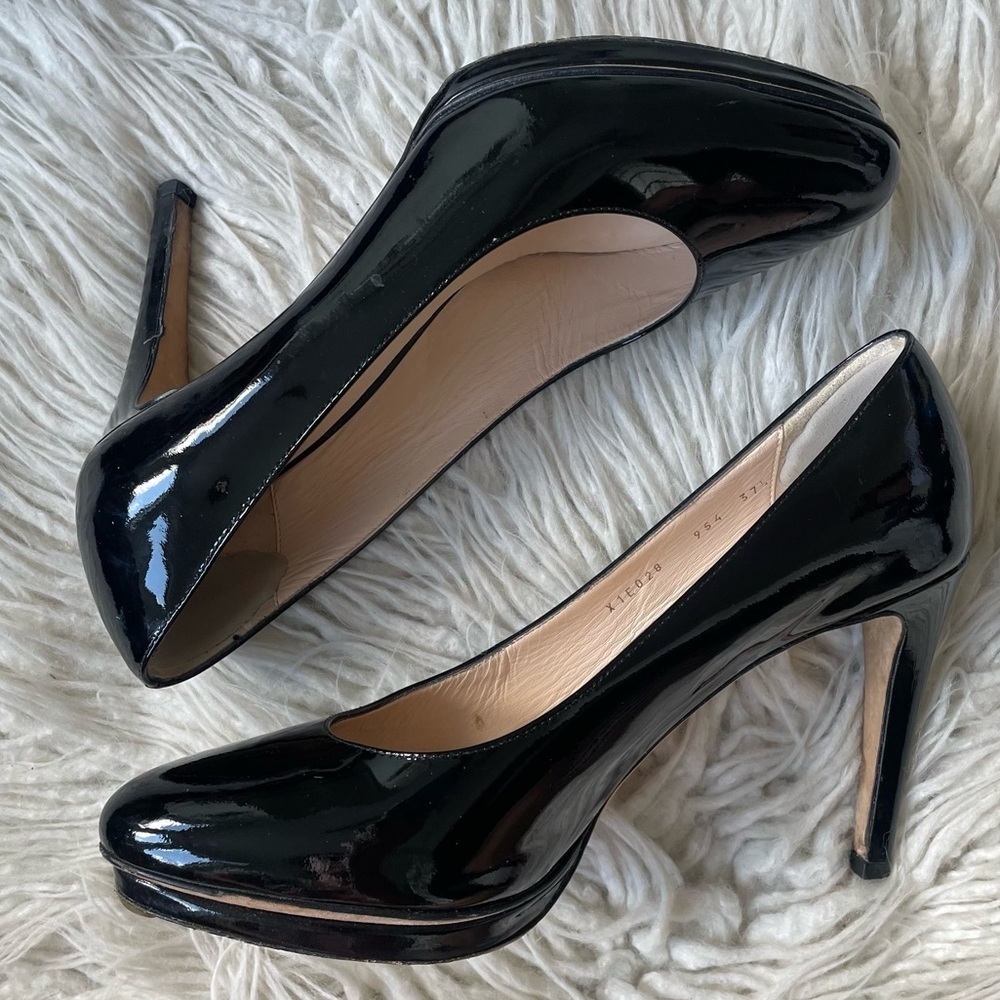 Giorgio Armani Black Patent Calf Leather Platform Pumps X1E028 Size 37.5